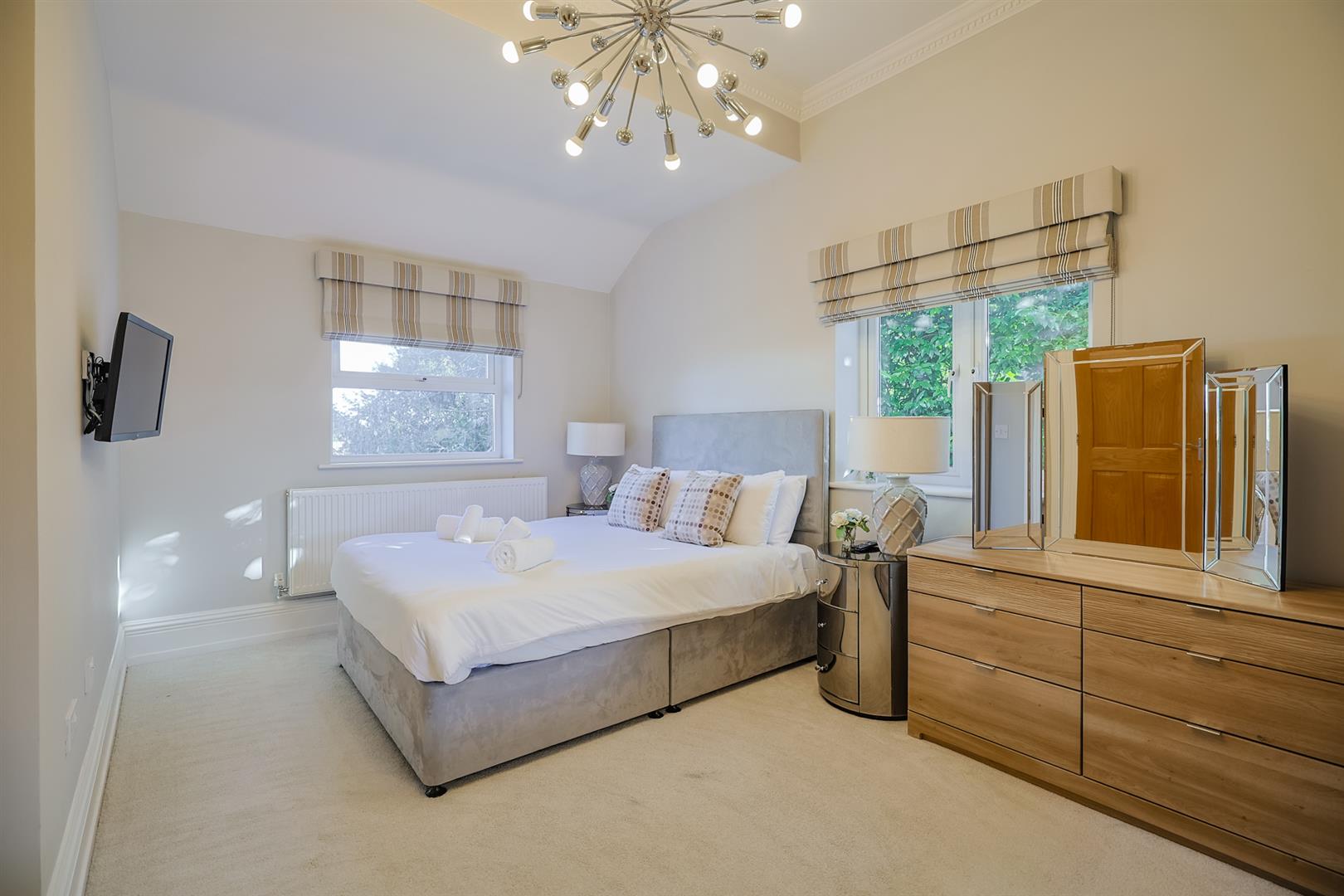 Uplands, Gowerton, Swansea, SA4 3ET